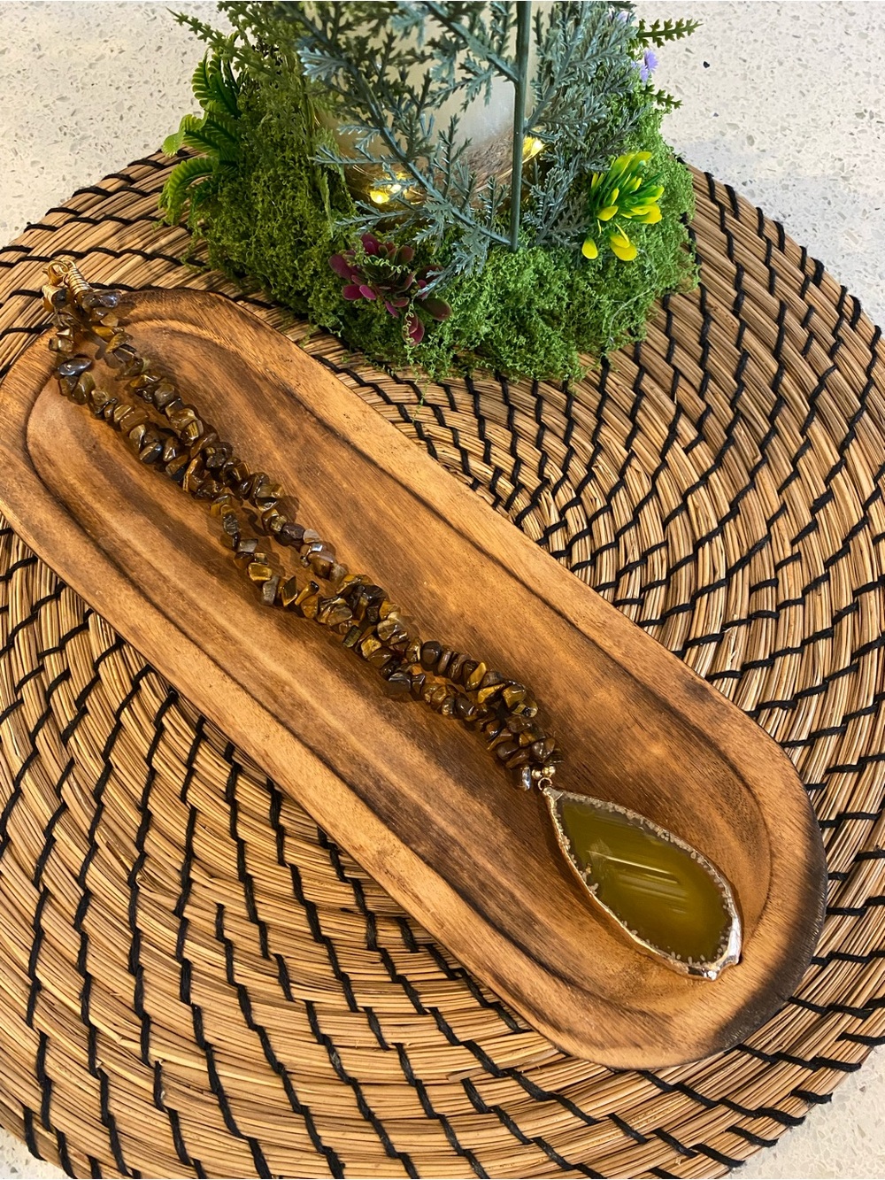 Handcrafted Brown Tiger Eye Beaded Necklace with Agate plate Pendant